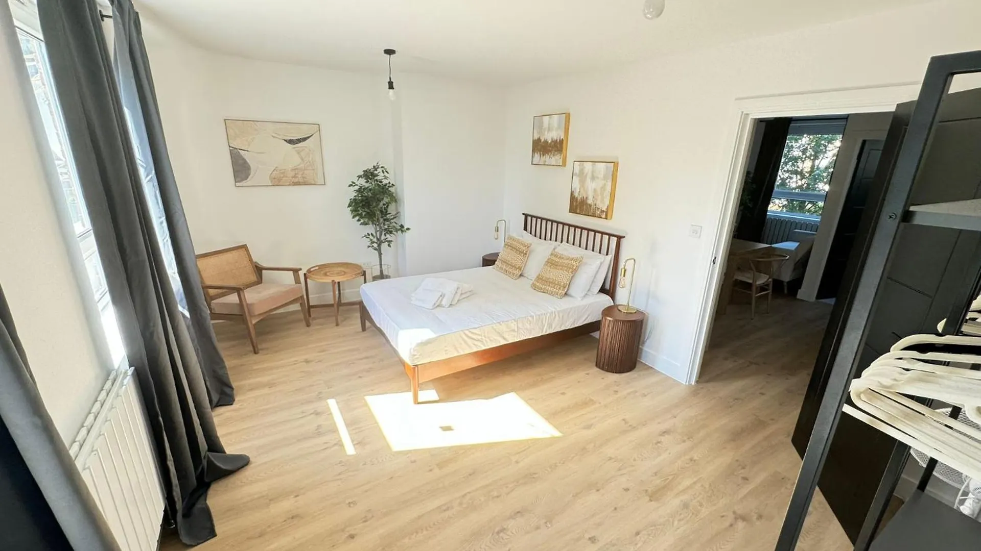 Lovely 1 Bedroom Apartment In Heart Of East London location